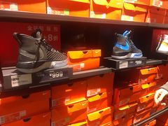 -NIKE上海青浦优选体验店