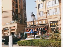 -老鼎万春卤菜(鹭湖宫8区店)