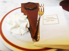 -Cafe Sacher(WIEN)