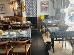 大堂-八两八金·莱芜特色炒鸡(市南漳浦路店)