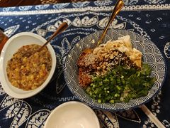 豆花米线-滇道云南特色料理(康定路店)