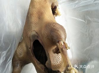 来扬州旅游，小区门口，总有一个卖扬州老鹅的小篷车