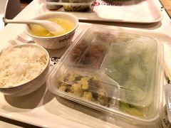 -中国铁路餐饮华东印记南京站主题餐厅