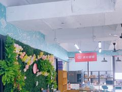 -英伦眼镜蔡司依视路折扣店(通州万达店)