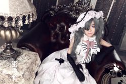 -星元素cosplay动漫摄影写真工作室