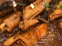 东北小鸡炖蘑菇-东北农家小院(定西路店)