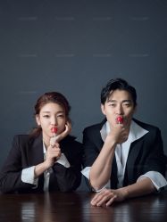 -雪中彩影婚纱摄影·微光艺术中心