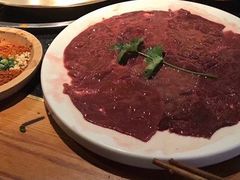 现切牛肝-潮火锅·麻辣牛肉火锅(观音桥方圆·LIVE店)