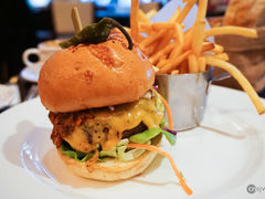 -db Bistro & Oyster Bar by Daniel Boulud(滨海湾金沙店)