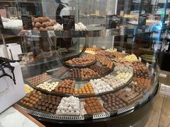 -Laderach 莱德拉(上海环贸iapm店)