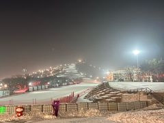 -庙香山滑雪场