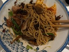 -镇南锅盖面馆(解放路店)