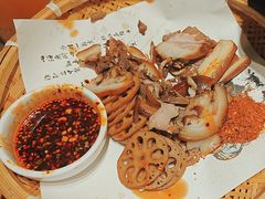 -自己人·宜昌菜(水悦城店)