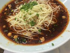 -忆碗面(华新街店)