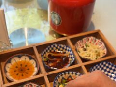 -阿瓦山寨·湘菜现炒·剁椒鱼头王(咸阳总店)