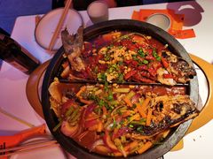 -鸣记脆皮烤鱼·海鲜烤鱼(三八广场店)