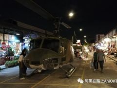 -席娜卡琳火车铁道夜市