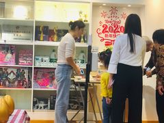 -蓝话筒·少儿成人演讲口才·主持朗诵·戏剧表演(大华第一坊店)