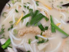 -银米·云南传统过桥米线(双廊黑金冠店)