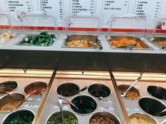 自助调料区-海底捞火锅(河东万达广场店)