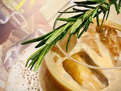 -Chom Cafe and Restaurant