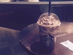 -星巴克臻选(盐城金鹰聚龙湖店)