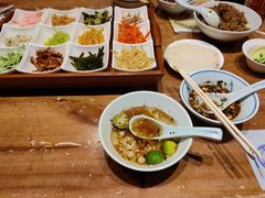 -怪噜范·老贵阳街头名小吃(汇金星力城店)