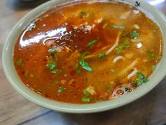 -亮亮面馆(经六路店)