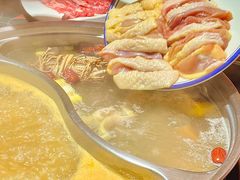 -南城十里潮汕鲜牛火锅·鲜虾生滚粥(融汇老商埠店)