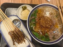 -云阿蛮云南生烫牛肉米线(奉贤路店)