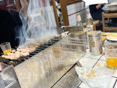 -喜悦小串丹东小黄牛海鲜烧烤大排档(民主广场店)