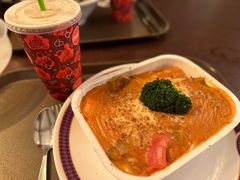 皇室焗猪扒-皇室宴会厅(香港迪士尼乐园)