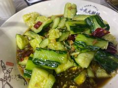 刀拍黄瓜-小民大排档(光谷店)