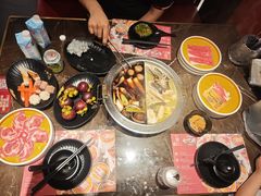 -一绪に和牛寿喜烧(罗湖益田假日店)