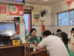 大堂-鸿顺老铁锅美蛙鱼府(解放碑店)