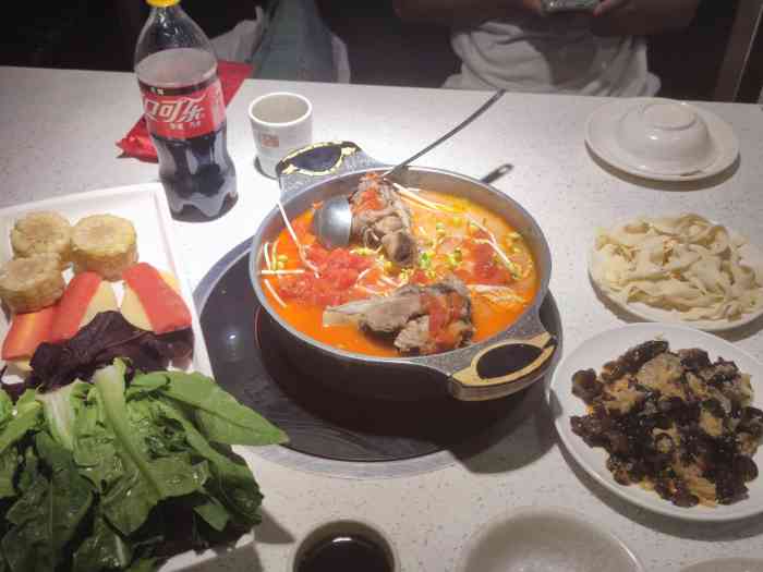 带小孩去乐和乐都玩了后选择到这里吃个饭位置就在永川万达三楼点了一