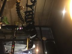 -何师烧烤·香辣蟹·川菜·30年老品牌(太古里旗舰店)