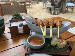 -三亚艾迪逊酒店·海滩烧烤 BARBACOA·现场乐队·浪漫晚餐·烧烤海鲜
