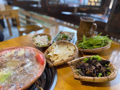 -阿婆情腊排骨火锅(饮玉巷店)