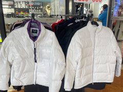 -王府井奥莱临潼小镇(临潼店)