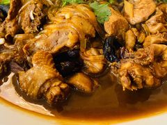 小笨鸡炖榛蘑-哈尔滨春饼(朝山街店)