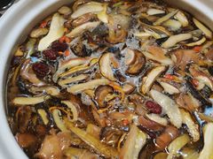野生菌汤锅-大理董·董家小厨野生菌火锅(古城旗舰店)