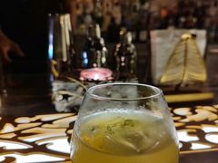 -Shift cocktail bar鸡尾酒吧