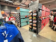 -NIKE上海青浦优选体验店