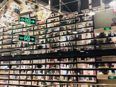 -钟书阁(群光广场店)