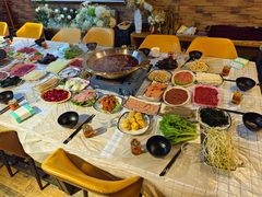 -玩坞轰趴馆·户外团建聚会主题生日派对馆(世豪广场店)