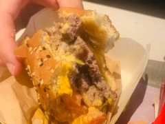 双层安格斯牛肉堡-麦当劳(龙之梦购物中心店)