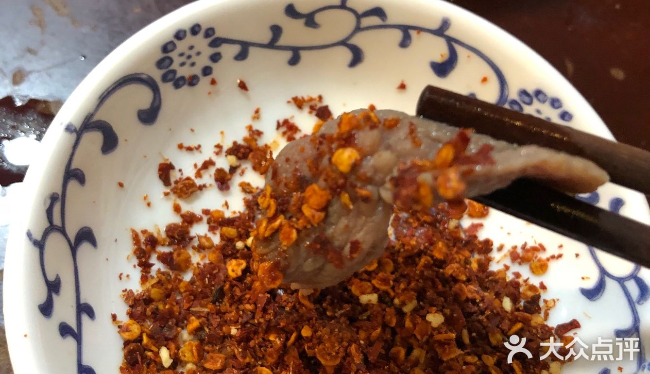 「清汤牛肉」点了小小碗，大约有5、6片牛肉