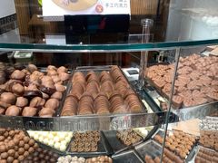 -Laderach 莱德拉(上海环贸iapm店)