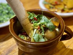 -老滇山寨•云南特色菜•地方菜•民族风情歌舞表演(金碧店)